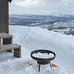 10 Person In Moen-by Traum *