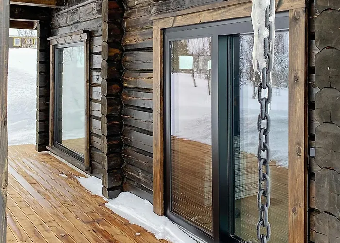 10 Person In Moen-by Traum * Moen i Målselv