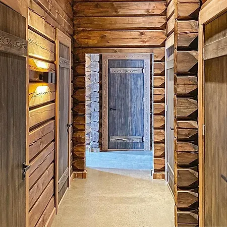 Semesterbostad 10 Person In Moen-by Traum *