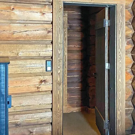 Semesterbostad 10 Person In Moen-by Traum